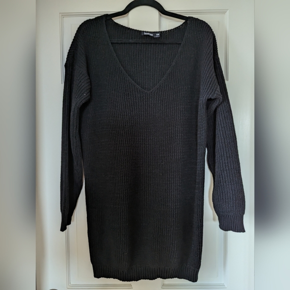 Boohoo Oversized Ribbed Long Sleeve V Neck Sweater NWOT - Picture 1 of 3